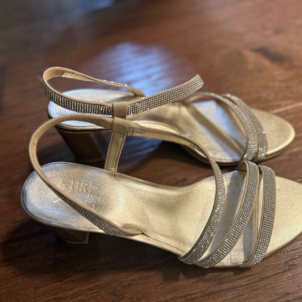 Strappy Gold Sandals Naturalizer Vanessa Champagne